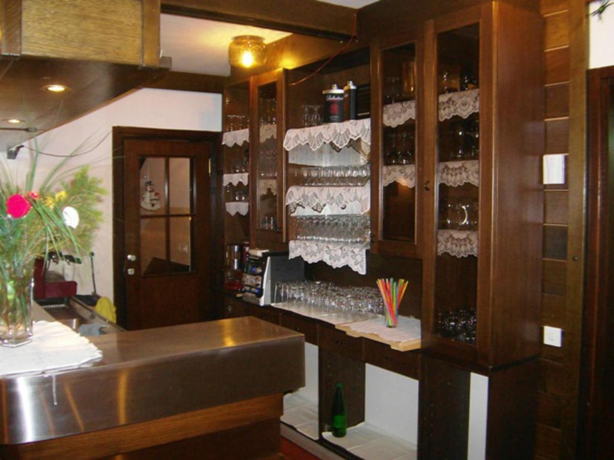 Accommodation And Restaurant Tia Церклье-на-Гореньскем Экстерьер фото