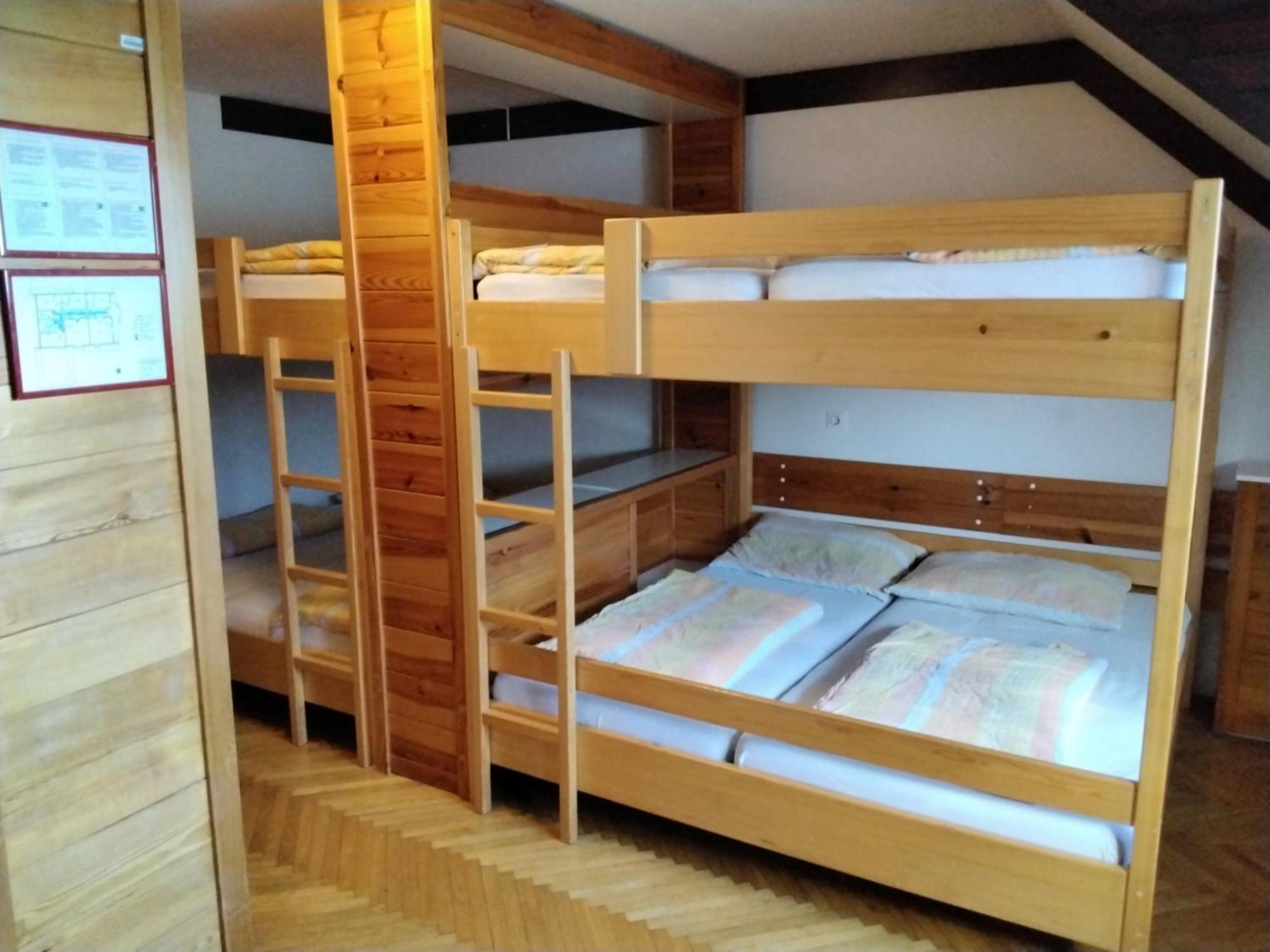 Accommodation And Restaurant Tia Церклье-на-Гореньскем Экстерьер фото