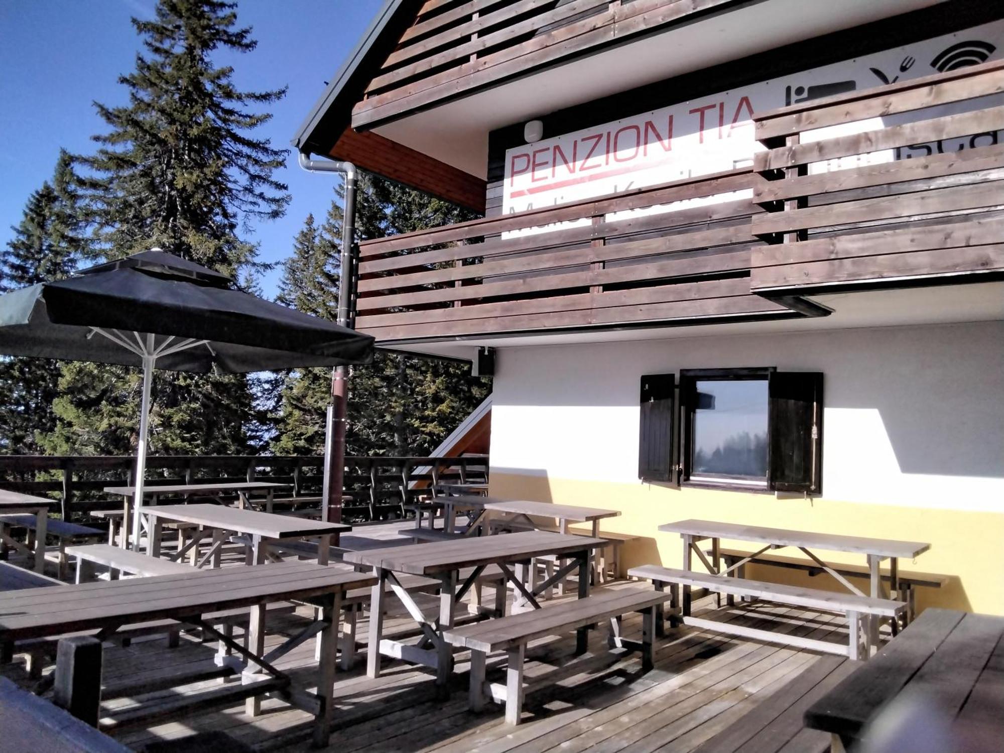 Accommodation And Restaurant Tia Церклье-на-Гореньскем Экстерьер фото
